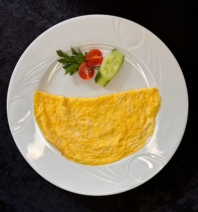 PEYNİRLİ OMLET (KAŞARLI)