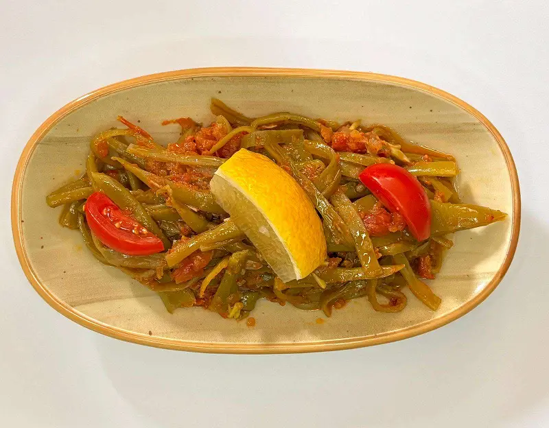 ZEYTİNYAĞLI FASULYE