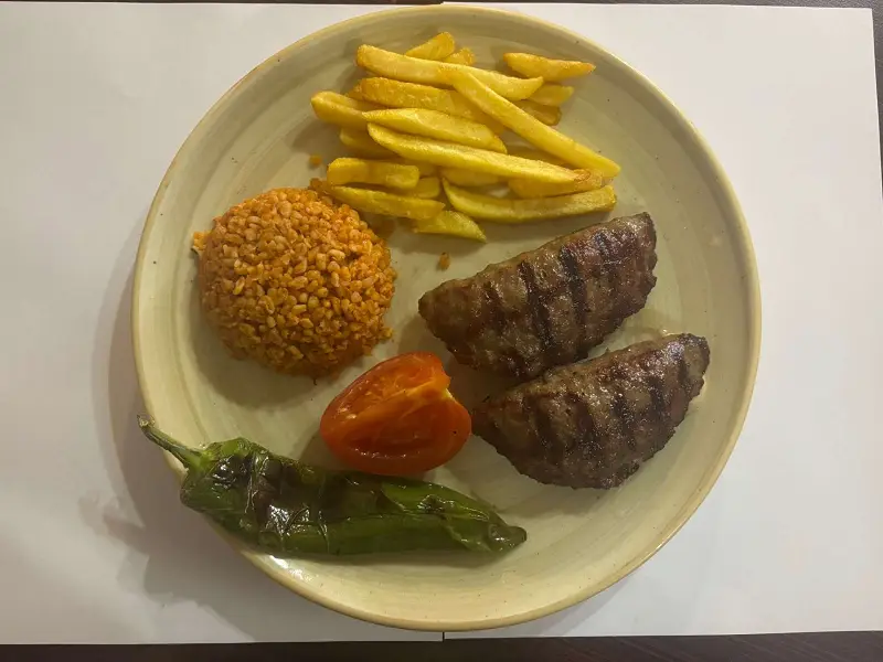 KAŞARLI IZGARA KÖFTE
