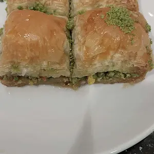 Kare Baklava