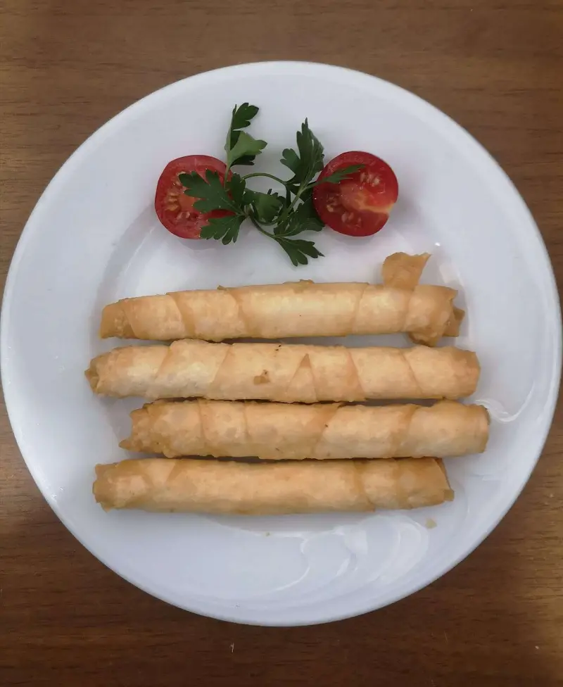 PEYNİRLİ SARMA BÖREĞİ