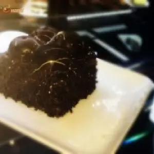 Siyah Çikolatalı Profiterol