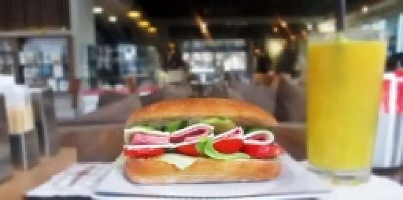 Kaşarlı Salamlı Sandviç