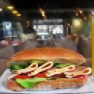 Füme Hindi Sandviç